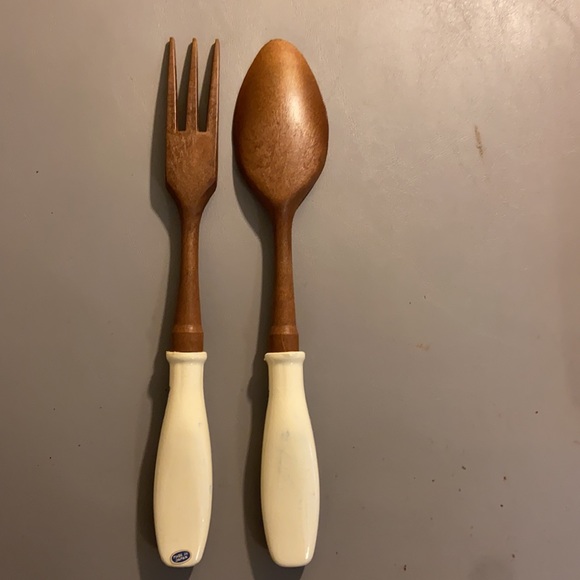 Vintage Materia Hostess Server Set with Shakers - Picture 4 of 10